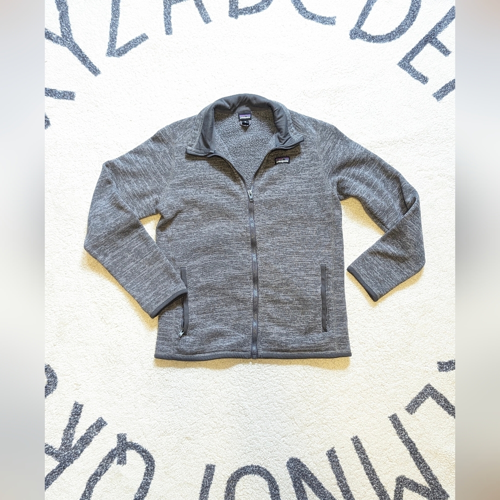 33. Patagonia zip up unisex fleece jacket